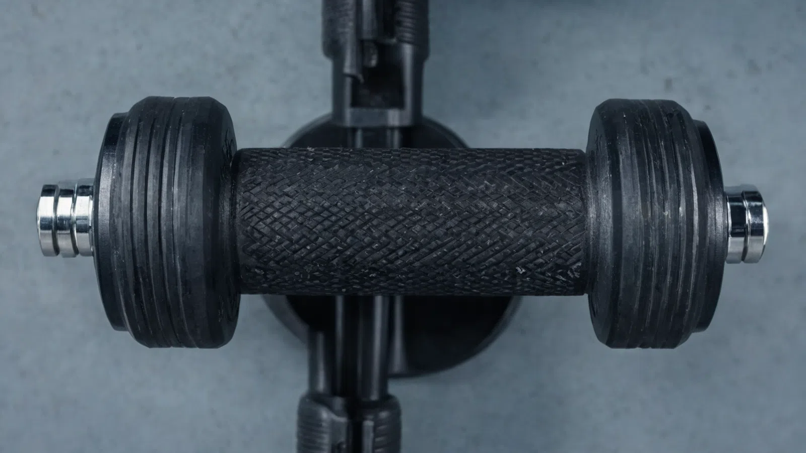 Neoprene vs. Cast Iron Dumbbells